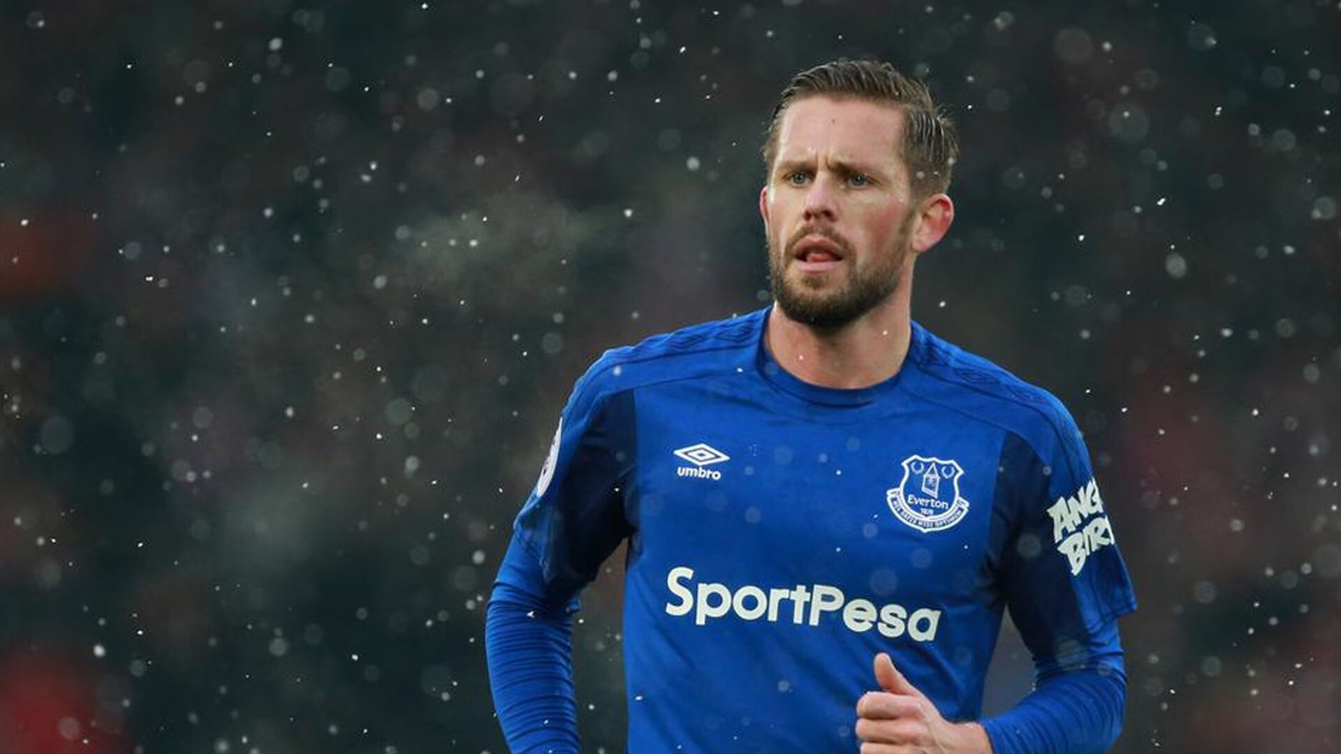 多米官网-今夜英超焦点战！波尔图迎战巴塞罗那，爆冷或上演  第2张